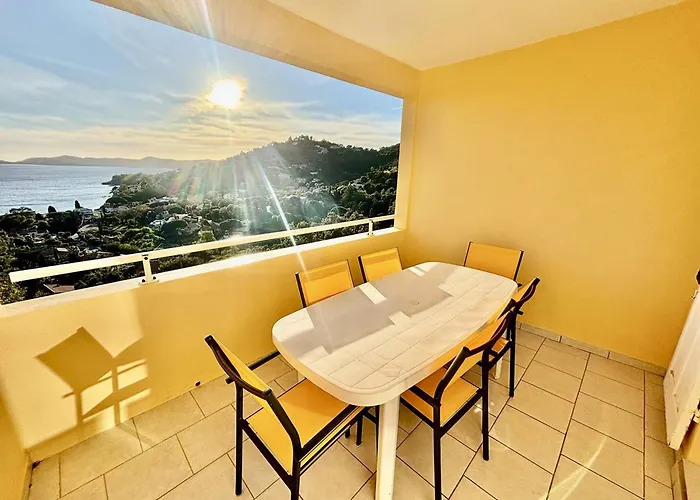 Confortable Avec Terrasse, Proche Plages - Fr-1-816-1 * Le Lavandou